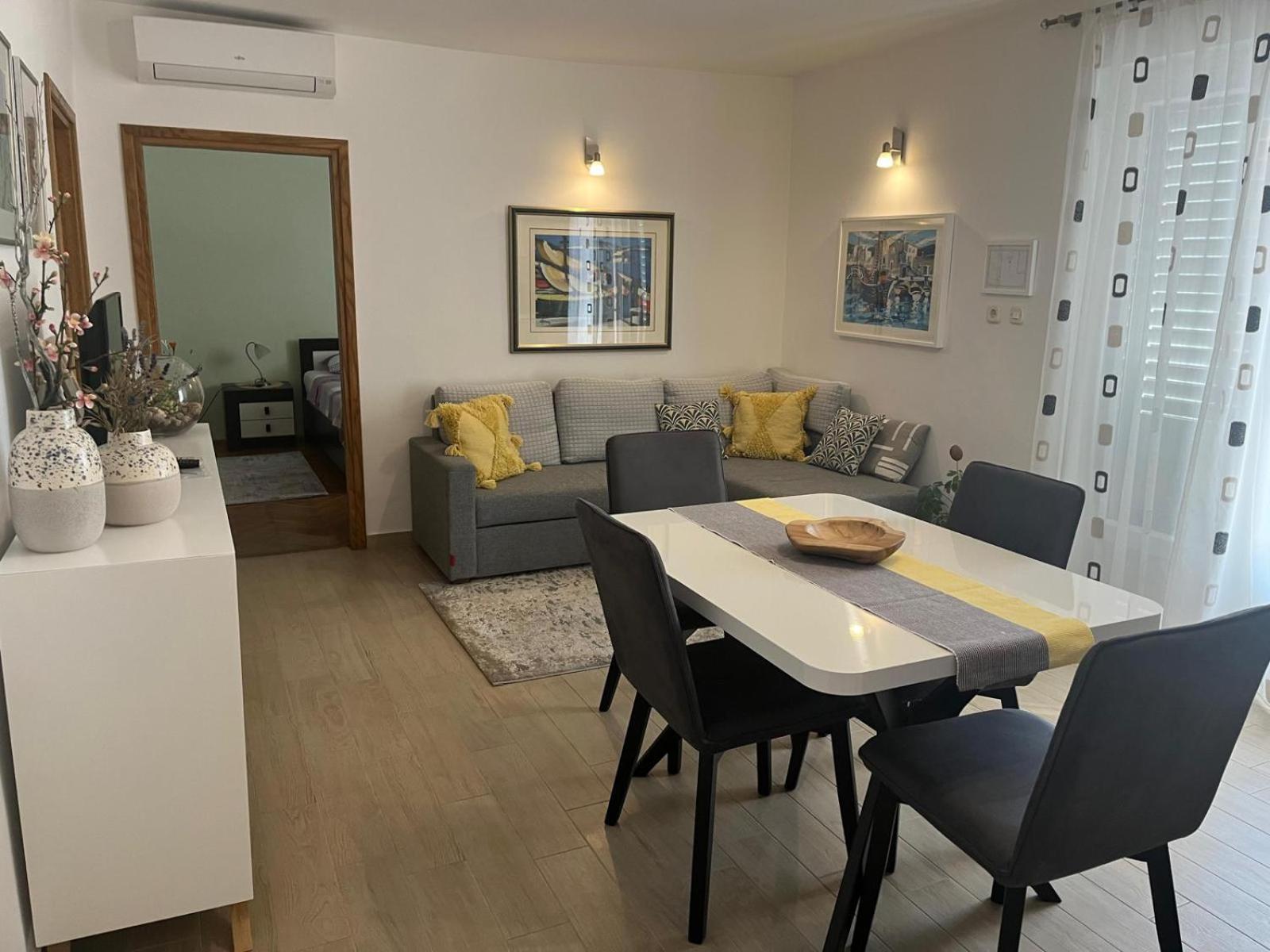 Apartmani Anica Risika Exteriör bild